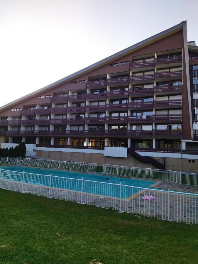 Joli studio avec Piscine et tennis - Résidence Le Lacuzon Les Rousses Esterno foto